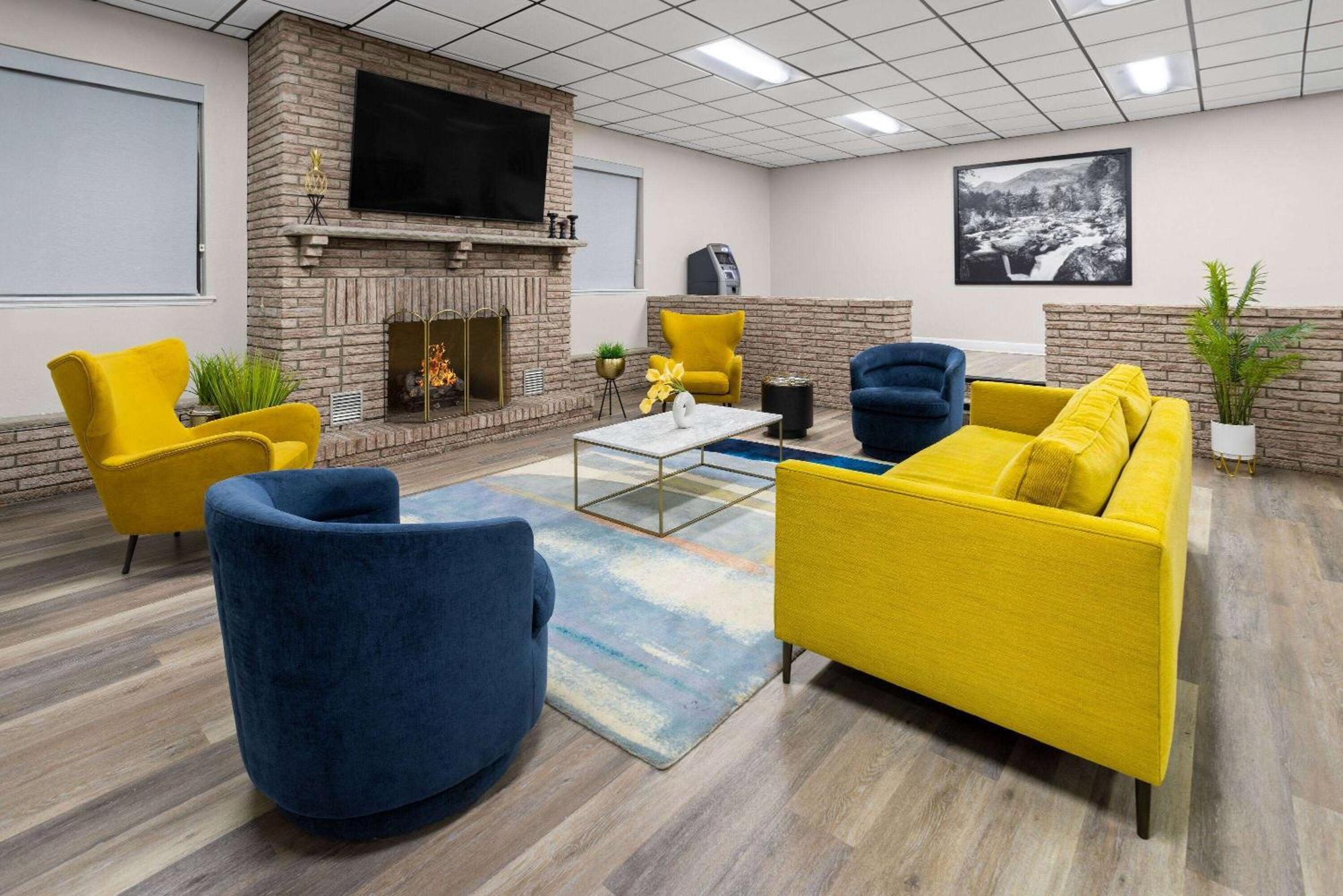 Super 8 By Wyndham Henrietta/Rochester Area Zewnętrze zdjęcie