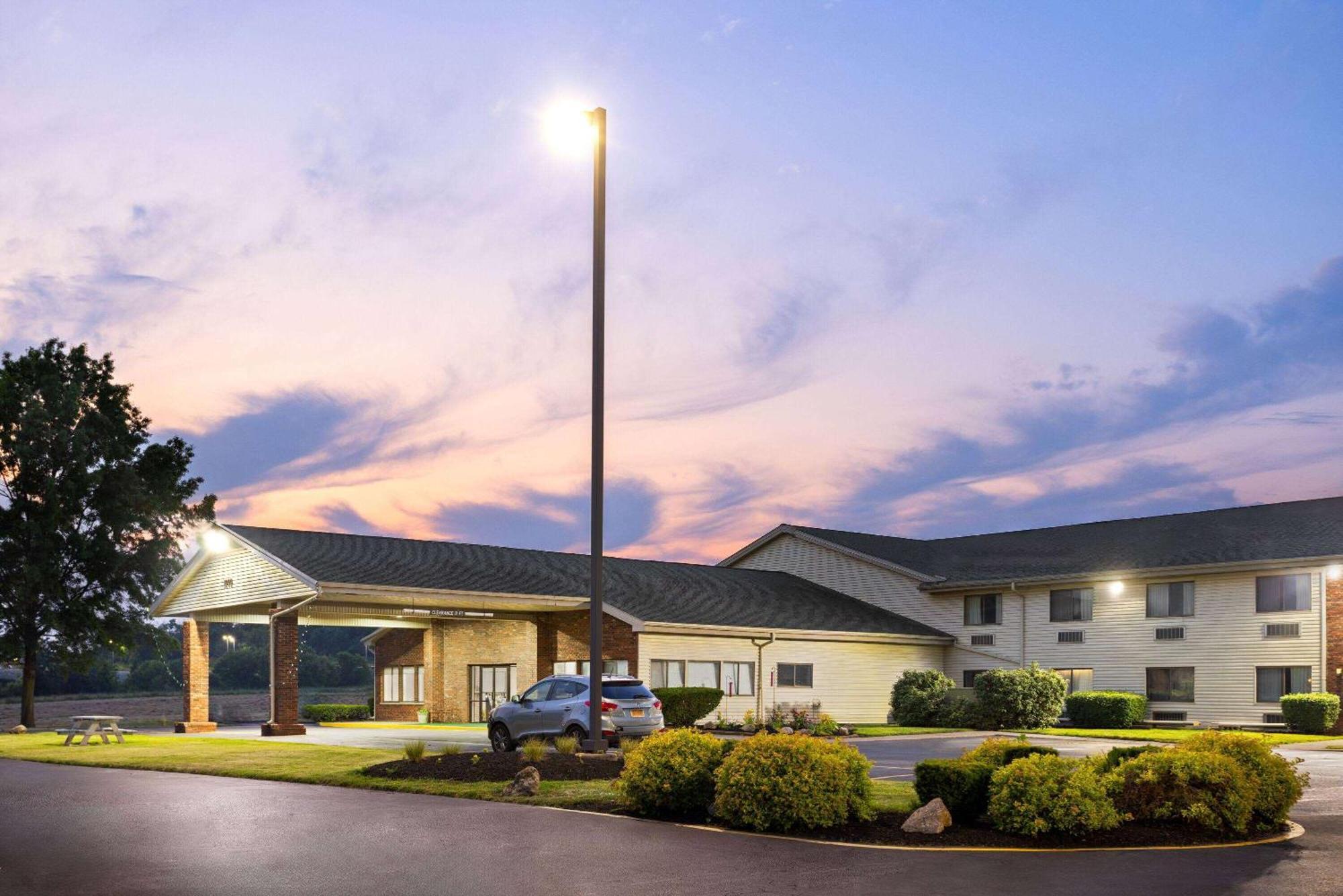 Super 8 By Wyndham Henrietta/Rochester Area Zewnętrze zdjęcie