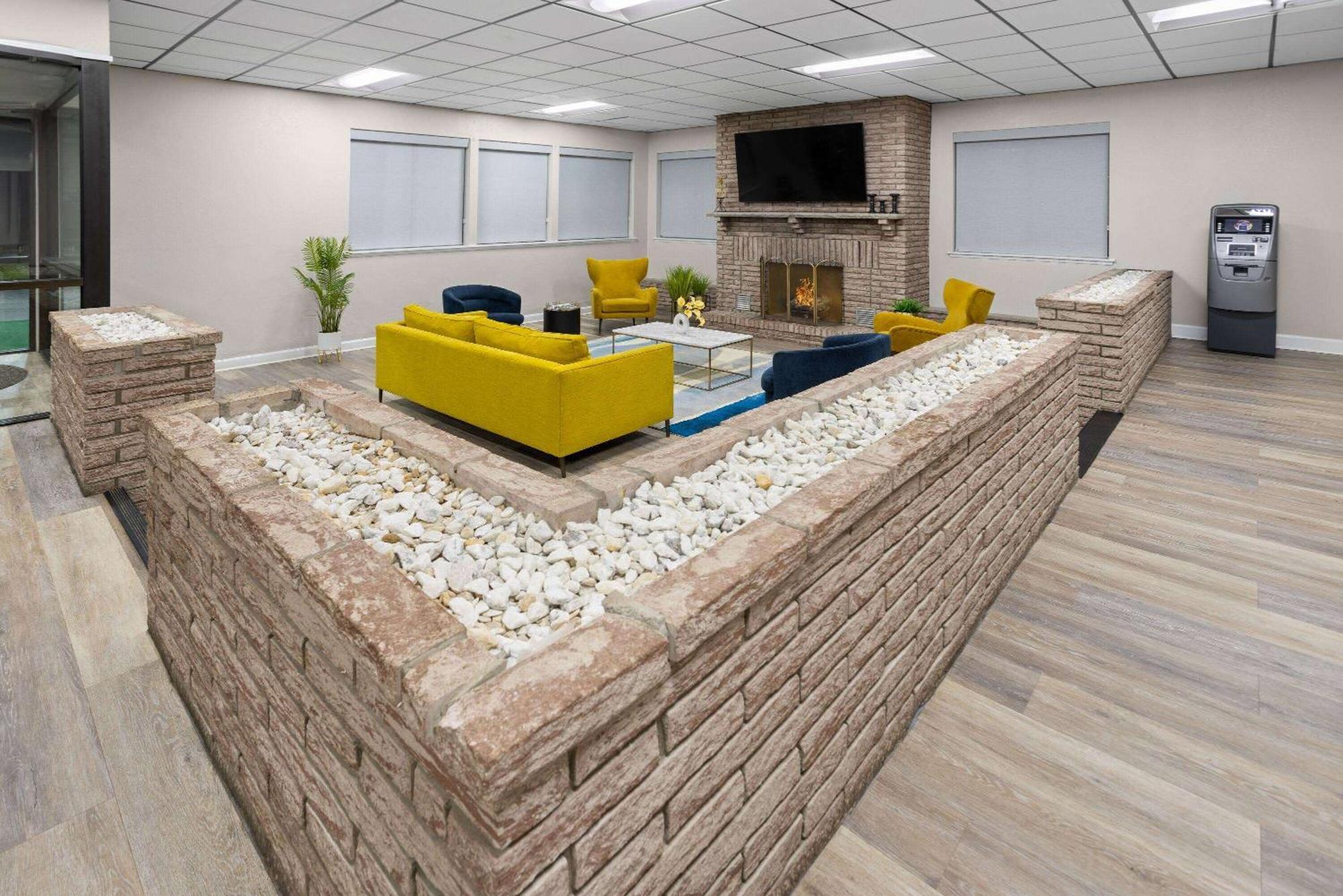 Super 8 By Wyndham Henrietta/Rochester Area Zewnętrze zdjęcie